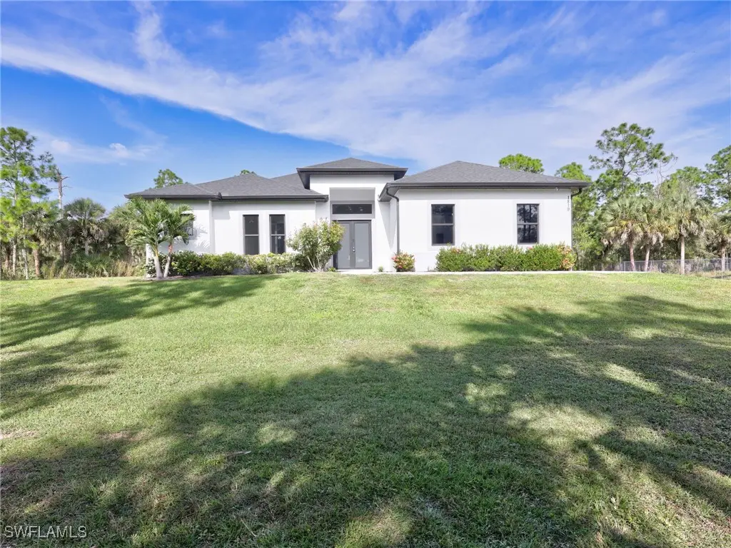 1819 12th Avenue Ne, Naples, FL 34120 - Image #1