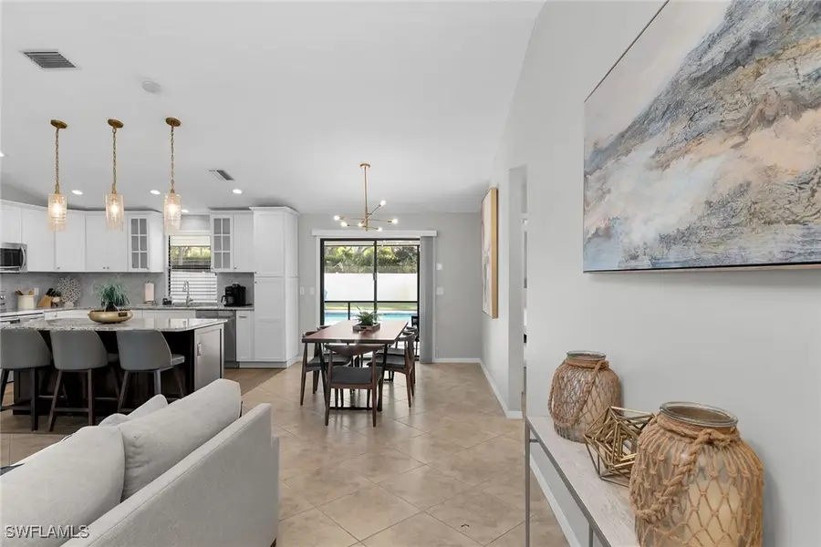 186 Wickliffe Drive, Naples, FL 34110 - Image #3