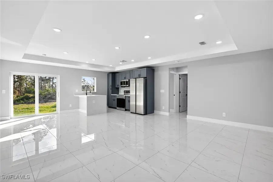 1044 Cresthaven Street, Lehigh Acres, FL 33974 - Image #3