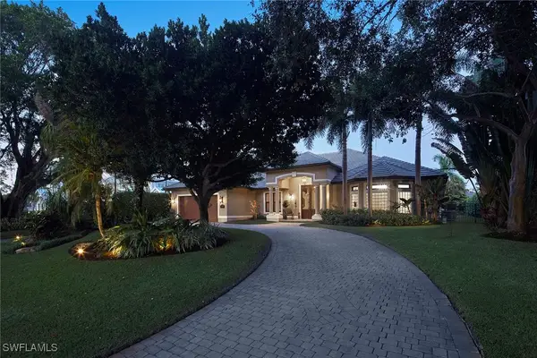 1900 Tiller Terrace, Naples, FL 34102