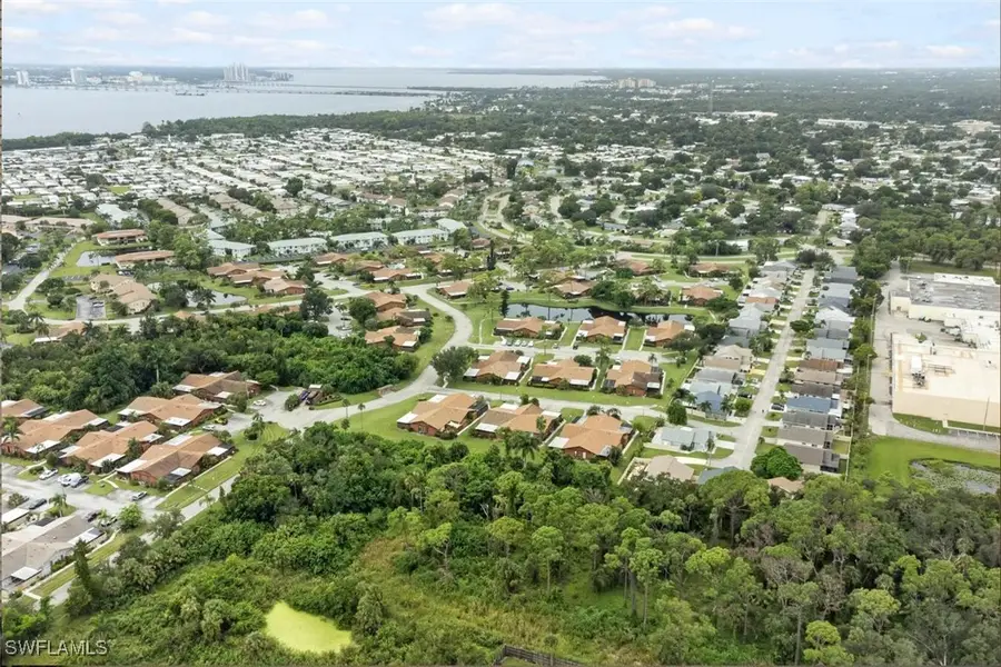 15437 Crystal Lake Drive, North Fort Myers, FL 33917 - Image #2