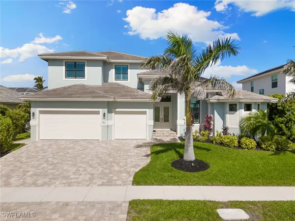 782 Saturn Court, Marco Island, FL 34145