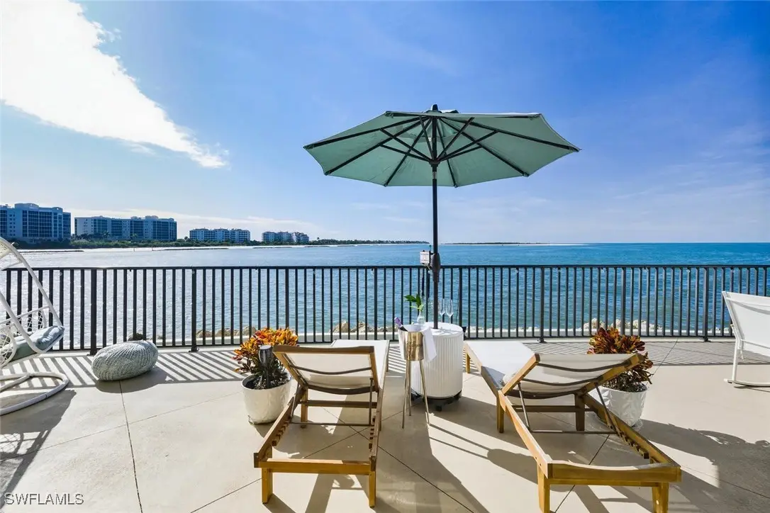 601 La Peninsula Boulevard #601, Naples, FL 34113 - #1