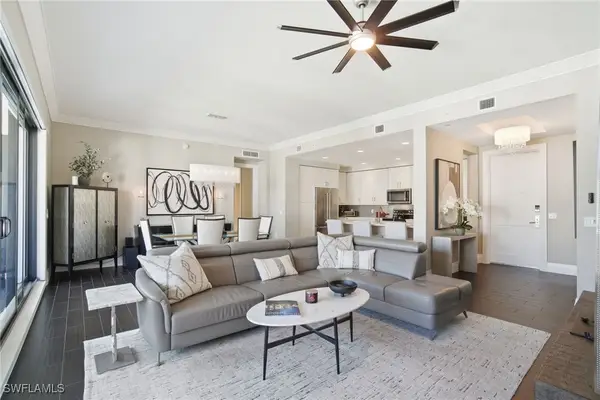 1030 3rd Avenue S #517, Naples, FL 34102