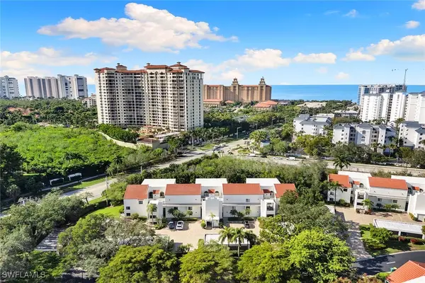 592 Beachwalk Circle #N102, Naples, FL 34108