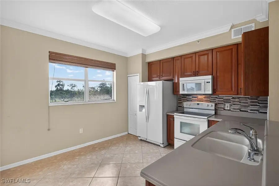 6816 Sterling Greens Place #303, Naples, FL 34104 - Image #3