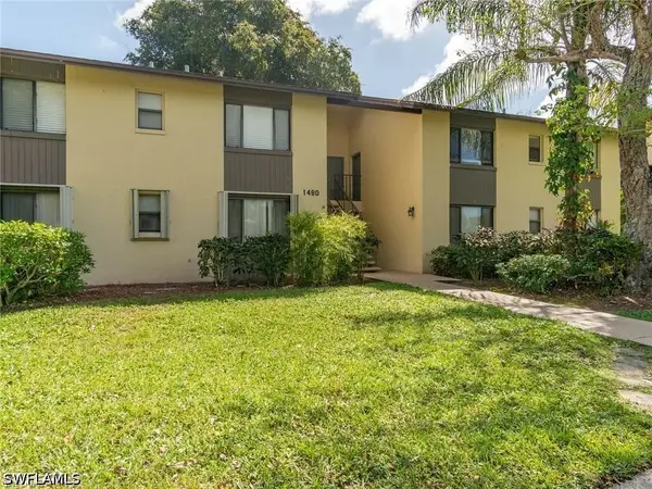 1480 Green Valley Circle #204, Naples, FL 34104
