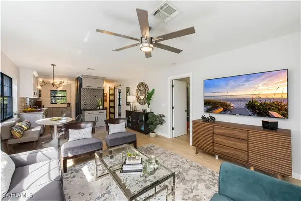 5238 Treetops Drive #L201, Naples, FL 34113