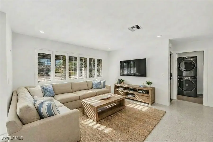 2737 Shoreview Drive, Naples, FL 34112 - Image #2