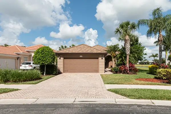 2258 Heydon Circle W, Naples, FL 34120