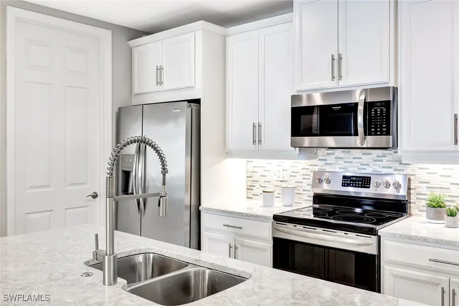 14863 Edgewater Circle, Naples, FL 34114 - Image #2