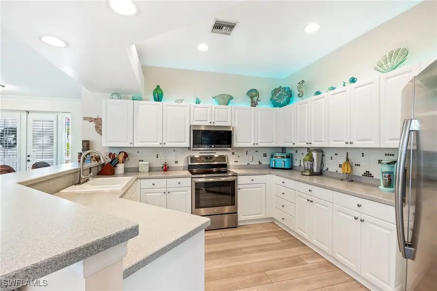 27090 Flamingo Drive, Bonita Springs, FL 34135 - Image #3