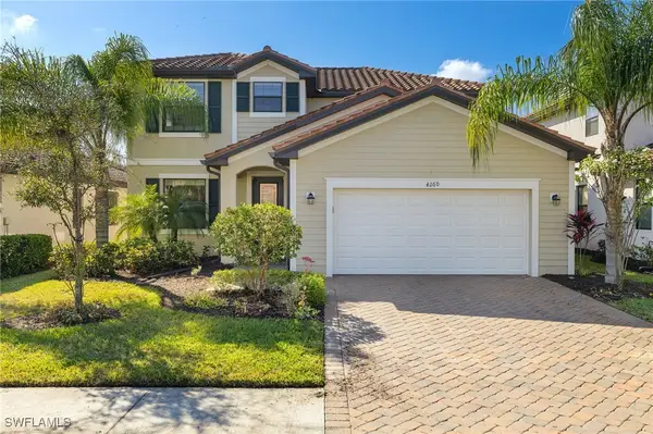 4260 Raffia Palm Circle, Naples, FL 34119