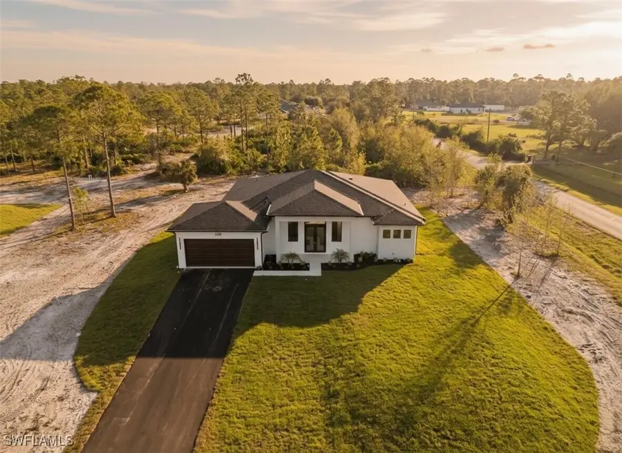 3269 54th Avenue Ne, Naples, FL 34120 - Image #2