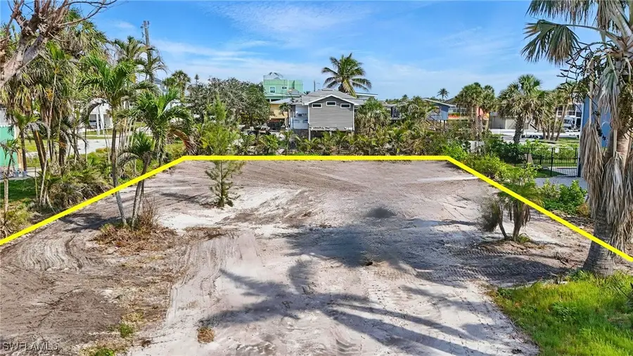 121 Gulf Island Drive, Fort Myers Beach, FL 33931 - #3