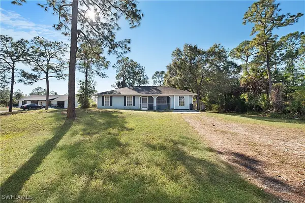 2910 6th Avenue Se, Naples, FL 34117