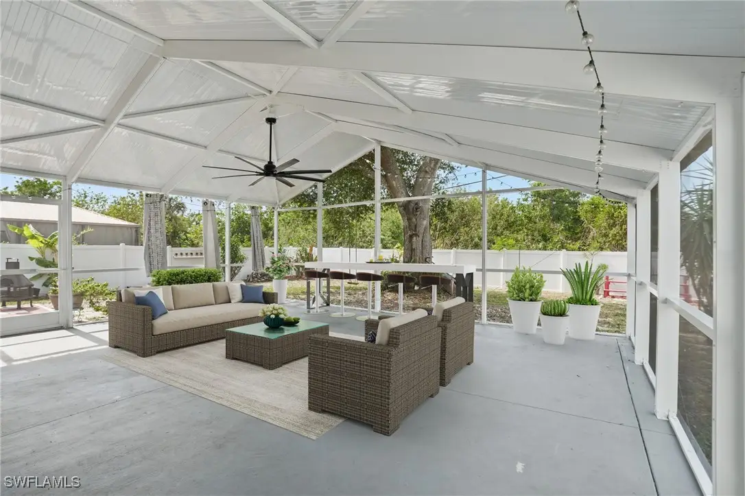 426 Chestnut Ave Nw, Port Charlotte, FL 33952 - #1