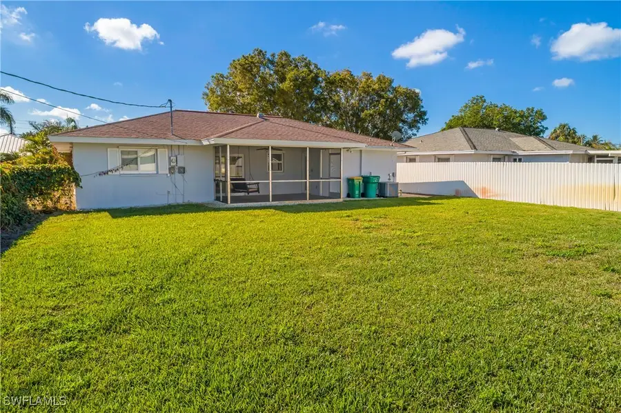 1125 Hilltop Drive, Naples, FL 34103 - Image #2