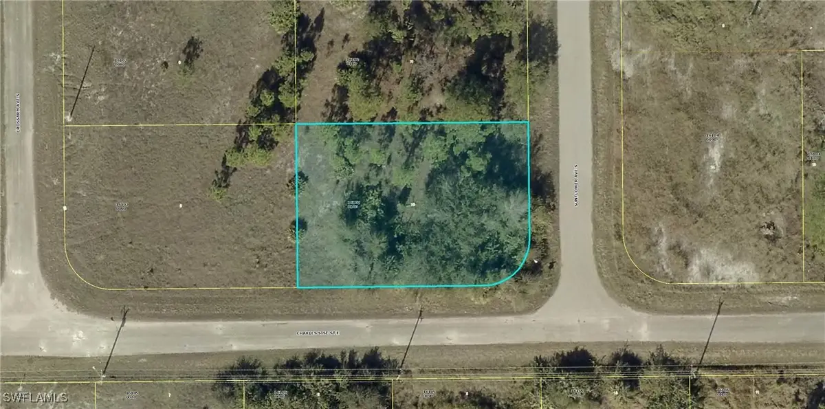 652 Sunflower Avenue S, Lehigh Acres, FL 33974 - Image #1