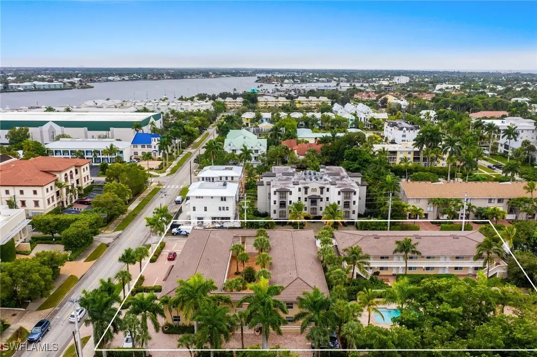 980 7th Avenue S #101, Naples, FL 34102 - Image #1