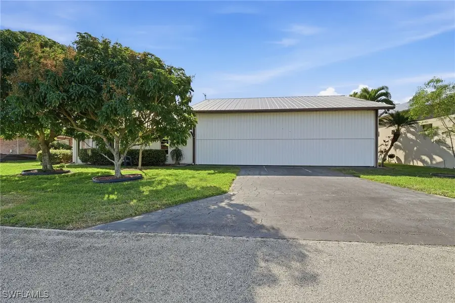 4096 Skyway Drive #42, Naples, FL 34112-2924 - Image #3