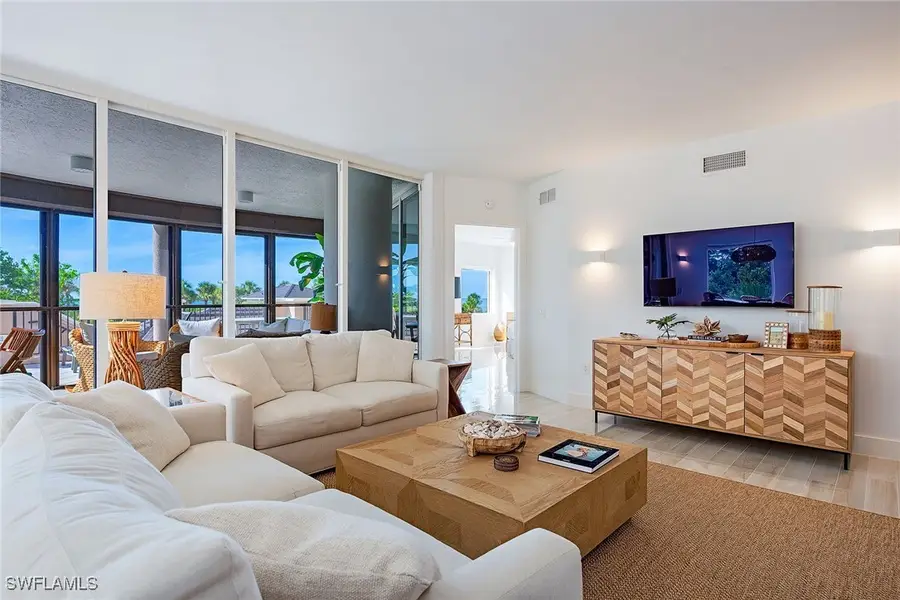 8665 Bay Colony Drive #201, Naples, FL 34108 - Image #2