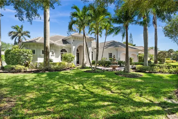 6898 Mill Run Circle, Naples, FL 34109