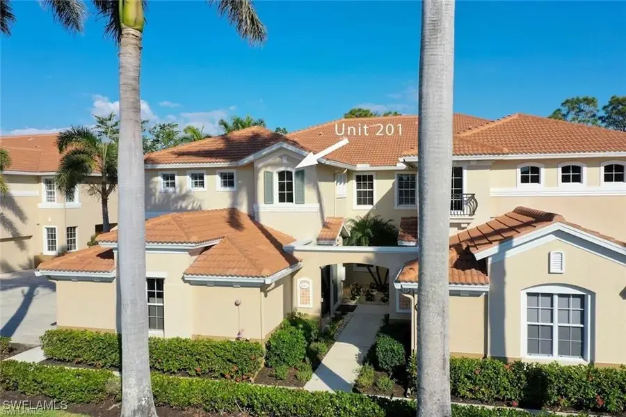 11053 Harbour Yacht Court #3, Fort Myers, FL 33908 - Image #2