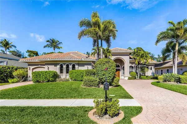 1733 Supreme Court, Naples, FL 34110