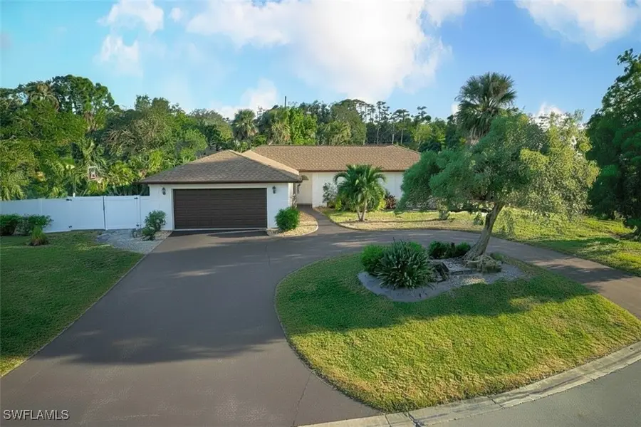 102 Sharwood Drive, Naples, FL 34110 - Image #3
