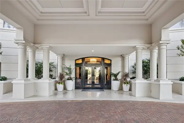 7575 Pelican Bay Boulevard #201, Naples, FL 34108