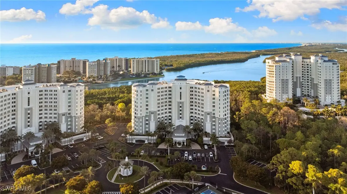 325 Dunes Boulevard #904, Naples, FL 34110 - Image #1