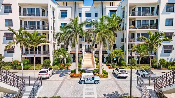 1111 Central Avenue #207, Naples, FL 34102