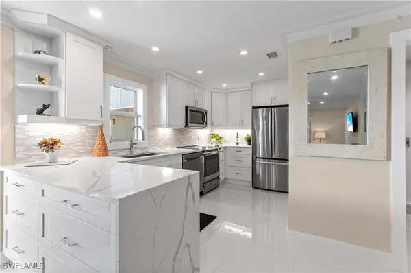 603 12th Avenue S #603, Naples, FL 34102