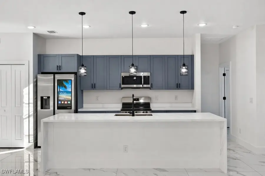 801 Pinecastle Drive, Lehigh Acres, FL 33974 - Image #3