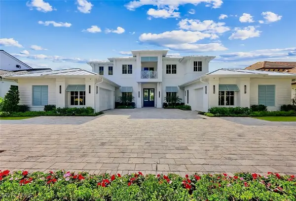 726 Riviera Drive, Naples, FL 34103