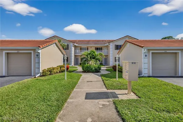 700 Saratoga Circle #B106, Naples, FL 34104