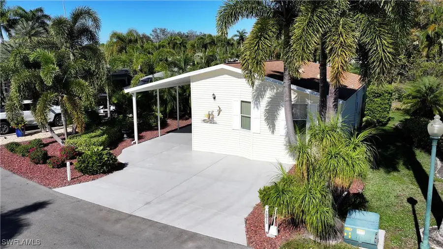 10015 Parkwood Drive, Fort Myers, FL 33905 - Image #2