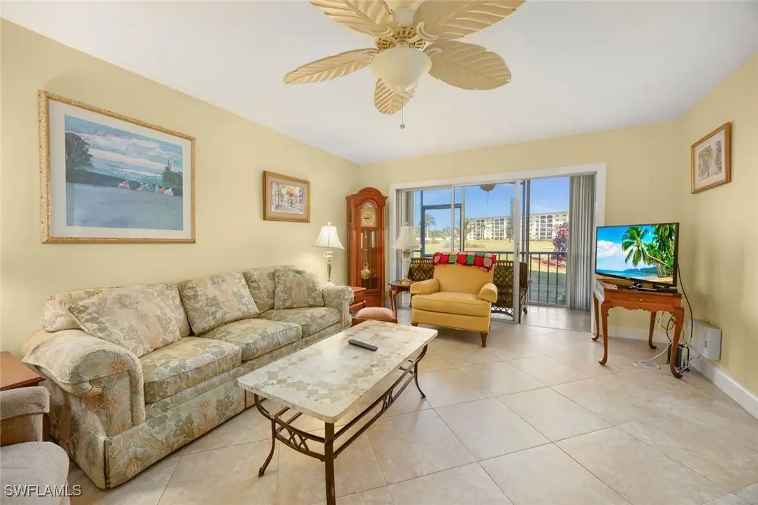 41 High Point Circle S #107, Naples, FL 34103 - Image #1
