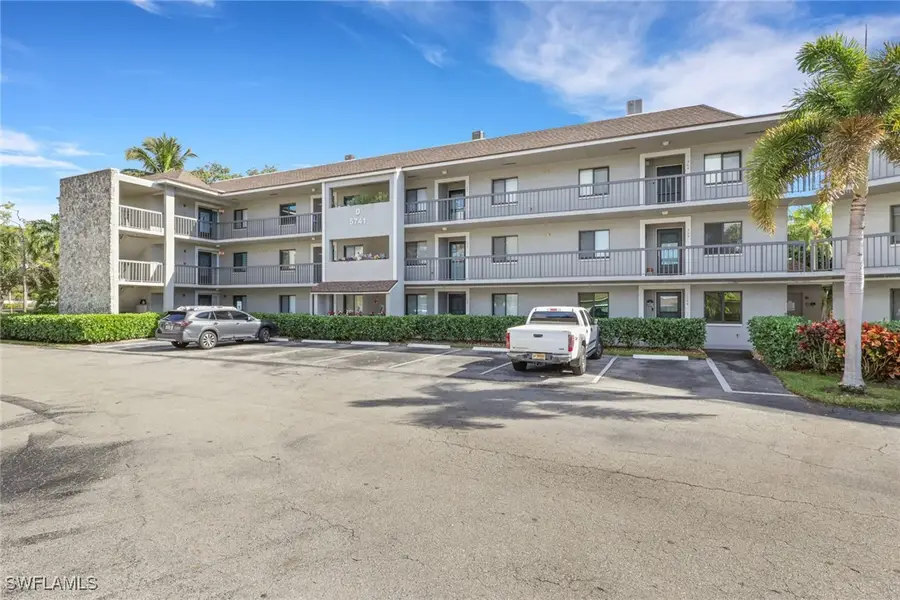 5741 Gage Lane #104D, Naples, FL 34113 - Image #3