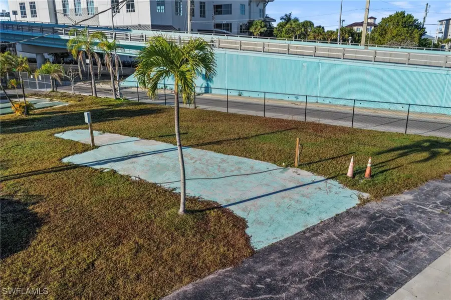 19281 #28 San Carlos Boulevard, Fort Myers Beach, FL 33931 - Image #2