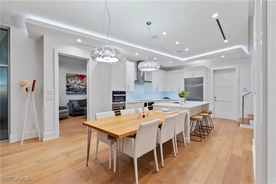 355 Banyan Boulevard #2, Naples, FL 34102 - Image #3