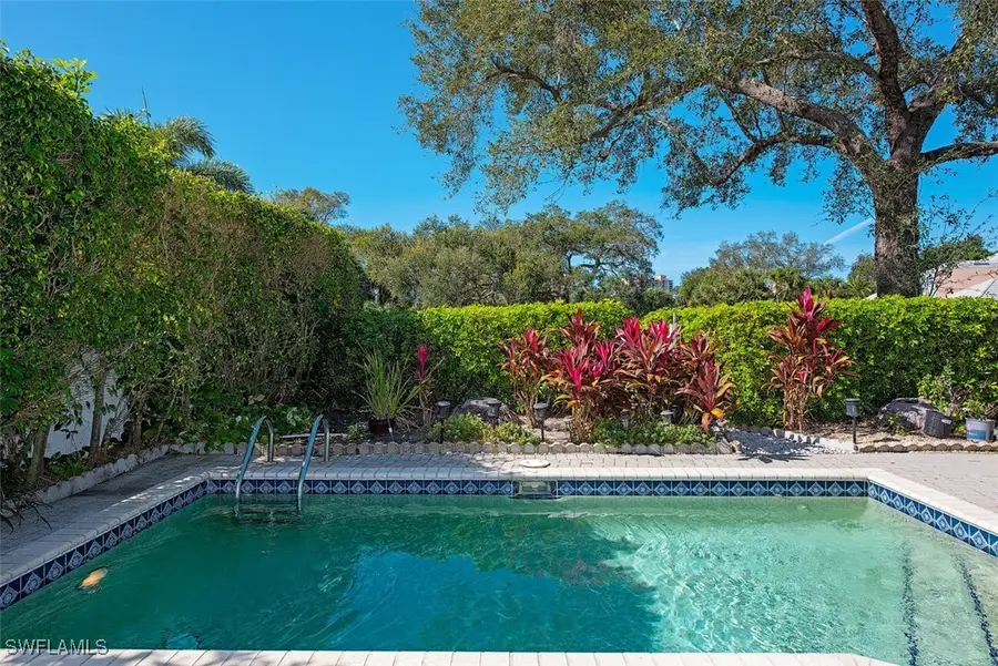 808 Rue De Ville #35, Naples, FL 34108 - Image #3