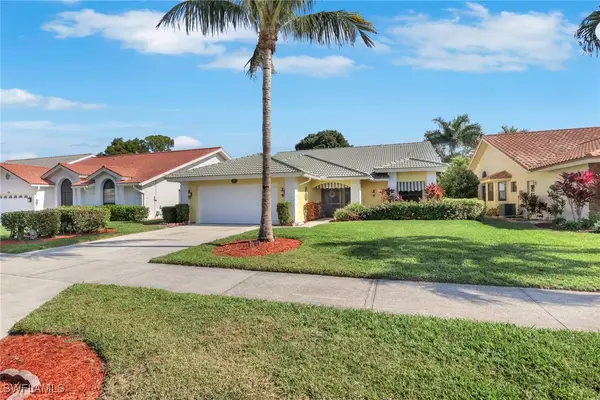 478 Countryside Drive, Naples, FL 34104