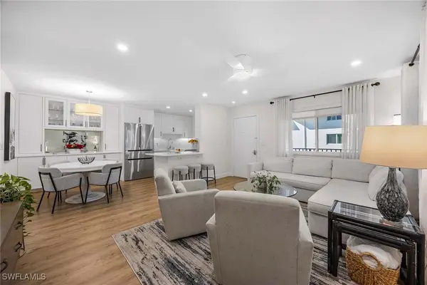 766 Central Avenue #209, Naples, FL 34102