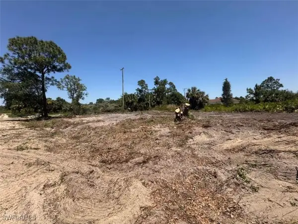 3421 59th Street W, Lehigh Acres, FL 33971