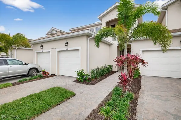 4646 Arboretum Circle #202, Naples, FL 34112