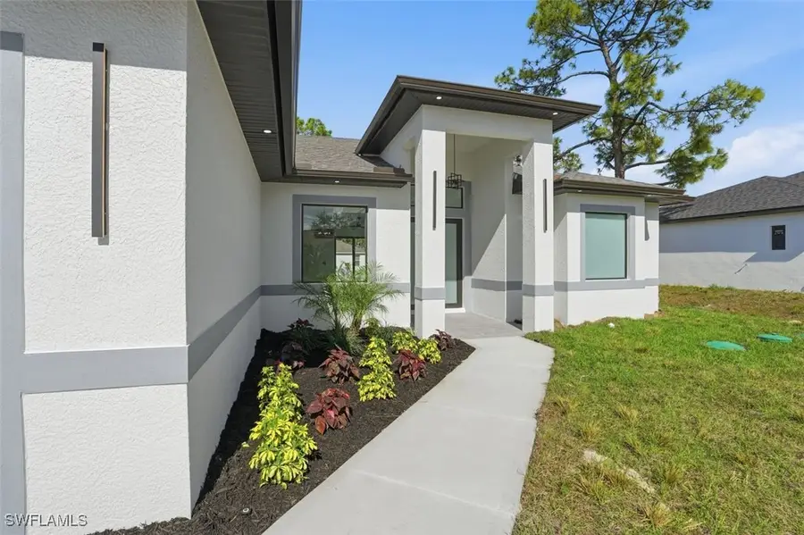 2930 20th Street Sw, Lehigh Acres, FL 33976 - Image #3