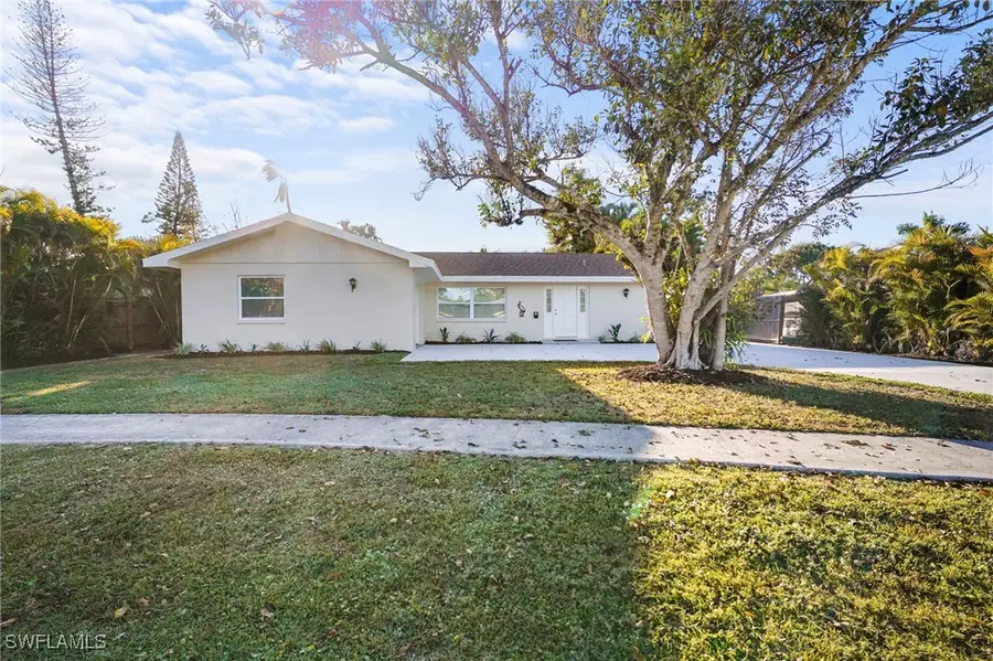 3581 Corana Way, Naples, FL 34105 - Image #2