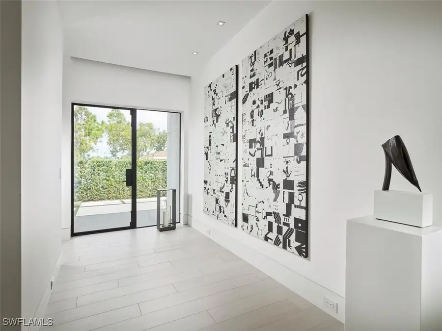 1218 14th Avenue N, Naples, FL 34102 - Image #2